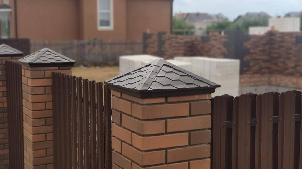 Колпак Zking Эверест Коричневый на столб 1.5х1.5 кирпича (390х390мм) в Набережных Челнах фото