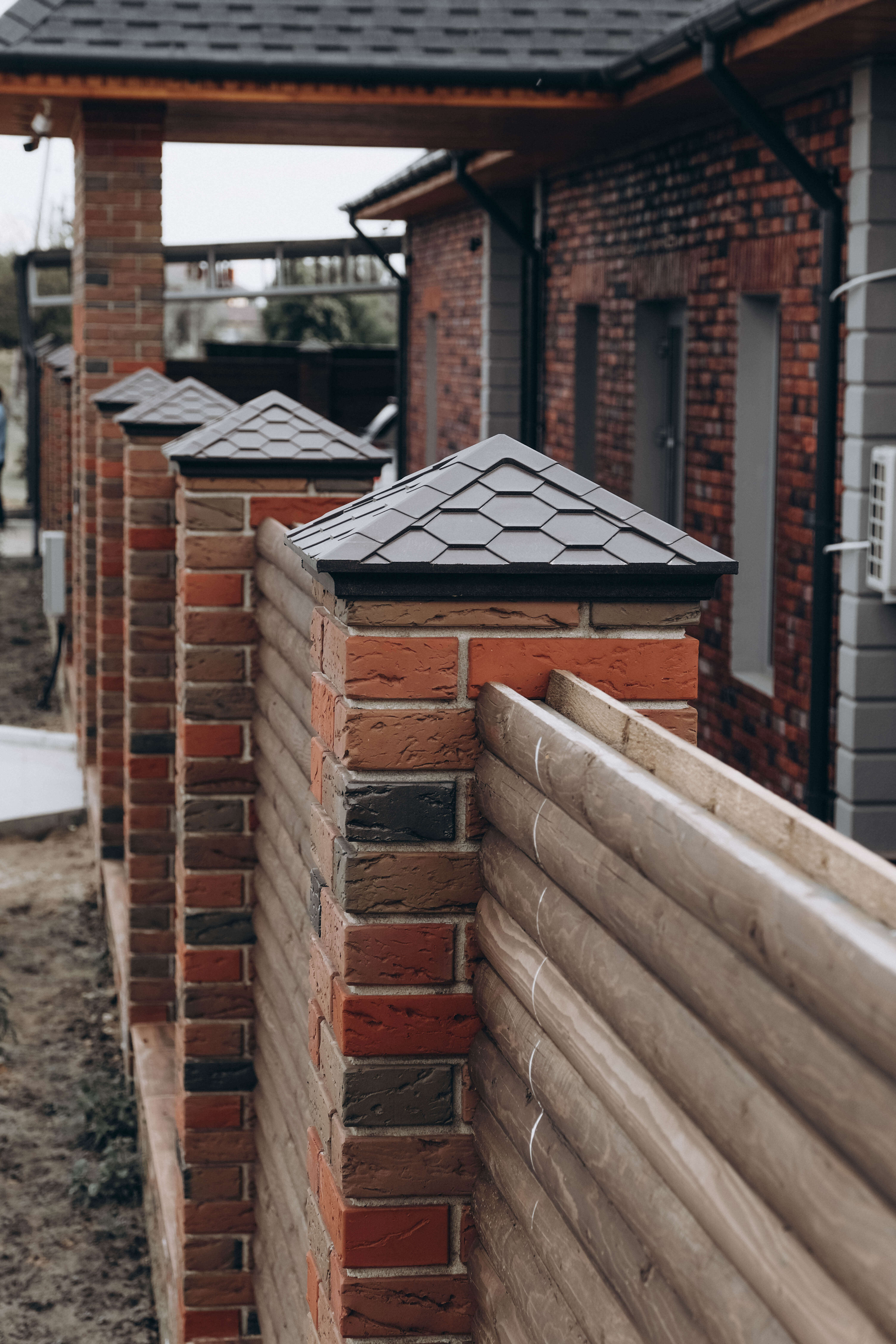 Колпак Zking Эверест Коричневый на столб 1.5х1.5 кирпича (390х390мм) в Набережных Челнах фото