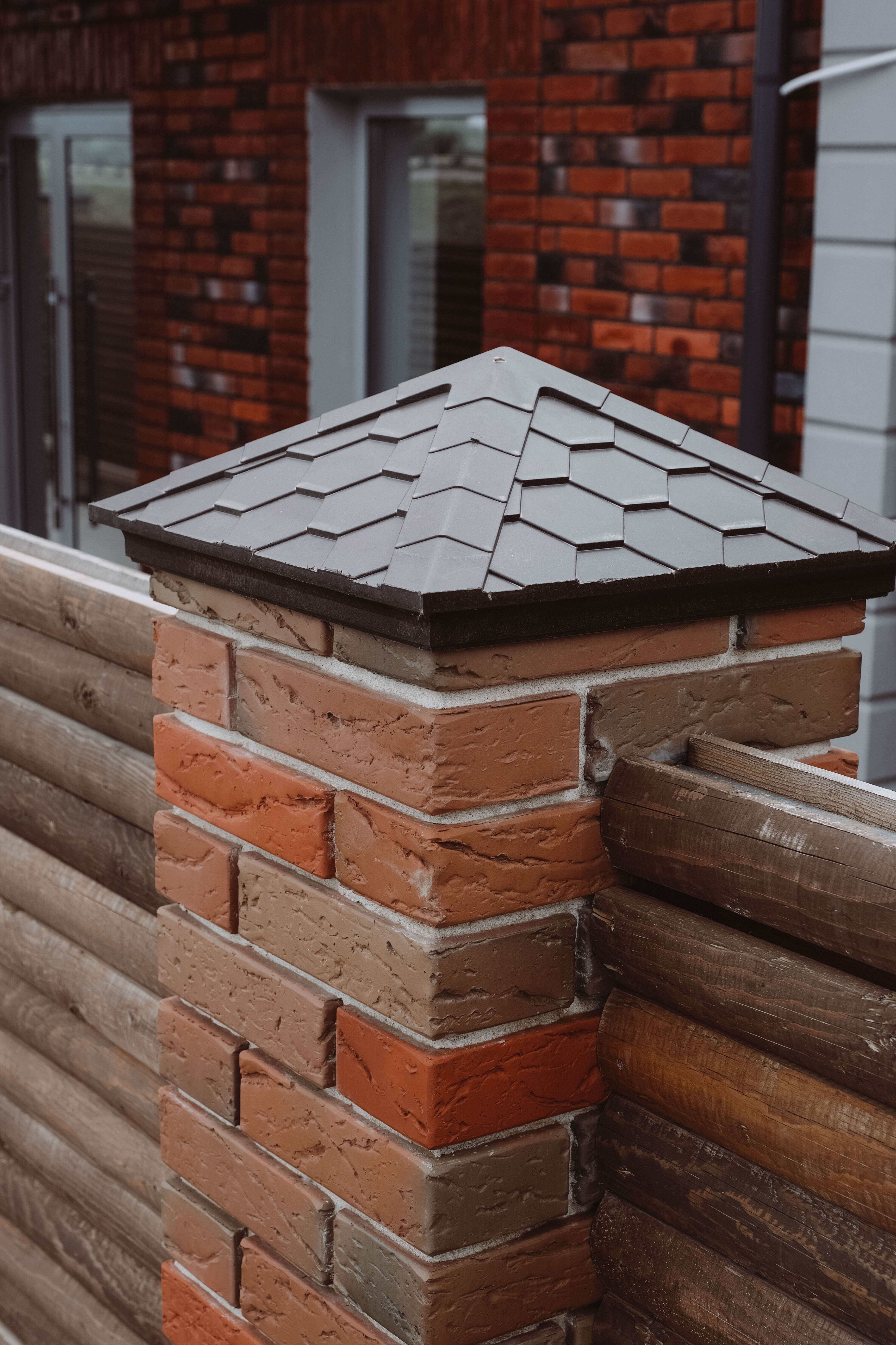 Колпак Zking Эверест Коричневый на столб 1.5х1.5 кирпича (390х390мм) в Набережных Челнах фото